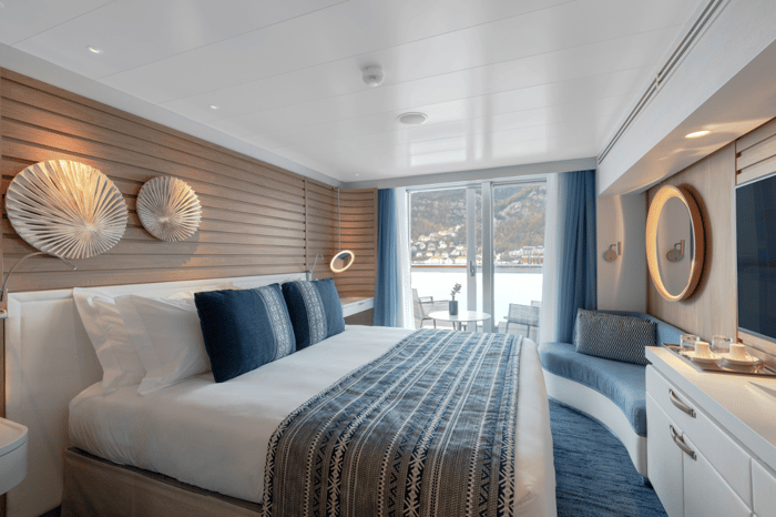 Ponant Yacht Cruises & Expeditions Le Jacques Cartier Prestige Suite _TEMPORARY USE_.png